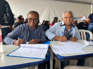 Leia mais sobre o artigo Campo Grande entrega regularização fundiária para 320 famílias