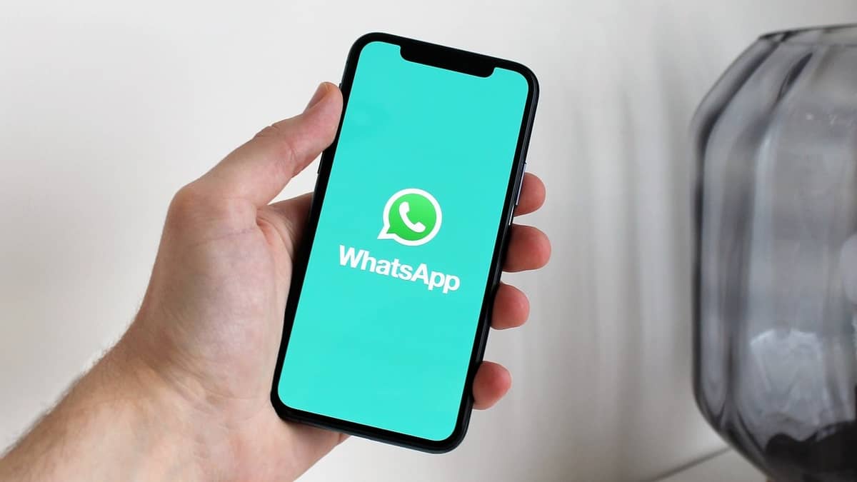 Você está visualizando atualmente Como fazer vídeo redondo no WhatsApp e enviar como mensagem