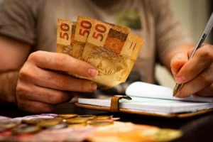 Leia mais sobre o artigo Cortes de juros podem gerar economia de R$ 100 bilhões em 2024