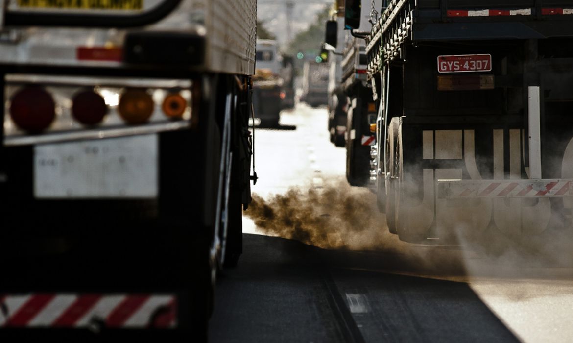 Você está visualizando atualmente Projeto que regula captura de CO2 é aprovado em Comissão