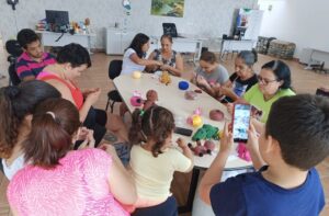 Leia mais sobre o artigo Detentos e artesãs tem oficinas de amigurumi em Naviraí