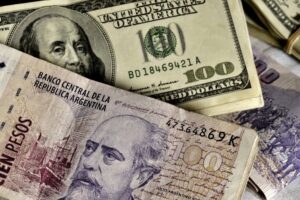 Leia mais sobre o artigo ELEIÇÕES INCERTAS: O que esperar do dólar paralelo na Argentina