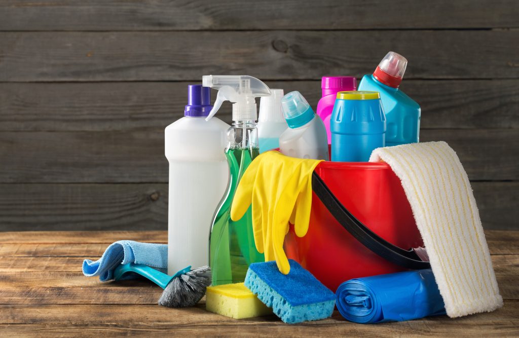 Você está visualizando atualmente SAÚDE EM PERIGO: Os riscos das ‘misturinhas’ de produtos de limpeza