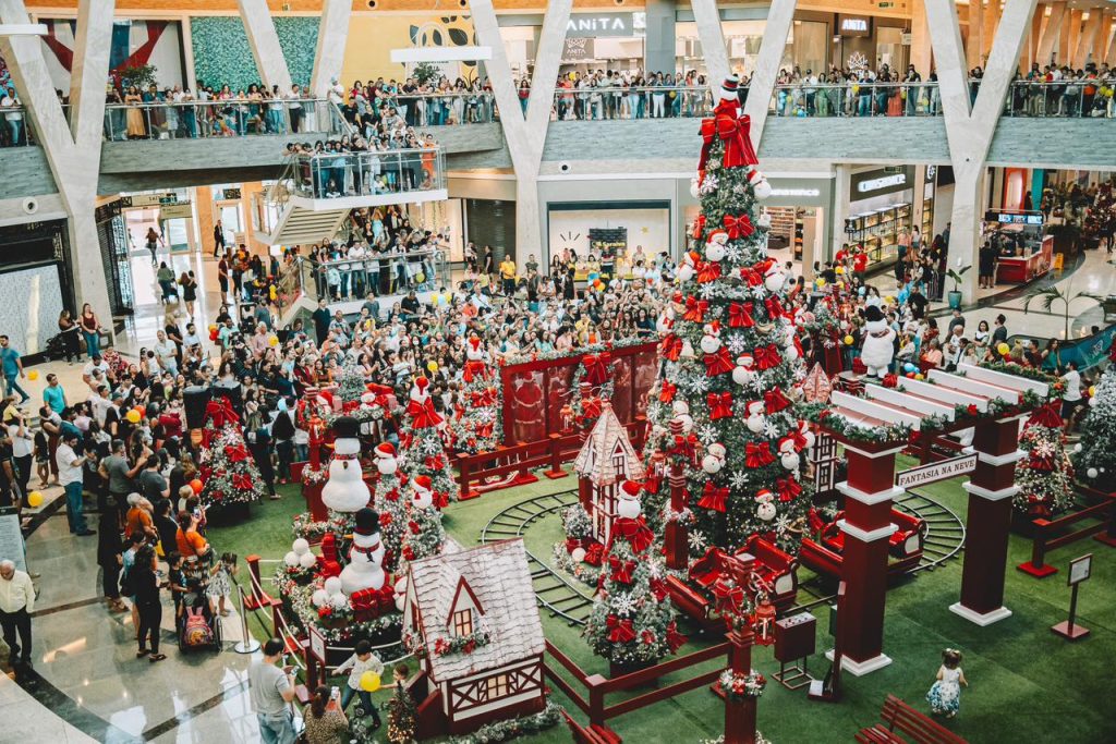 Você está visualizando atualmente AGENDÃO: Chegada de Papai Noel, feiras e shows animam Campo Grande e cidades de MS