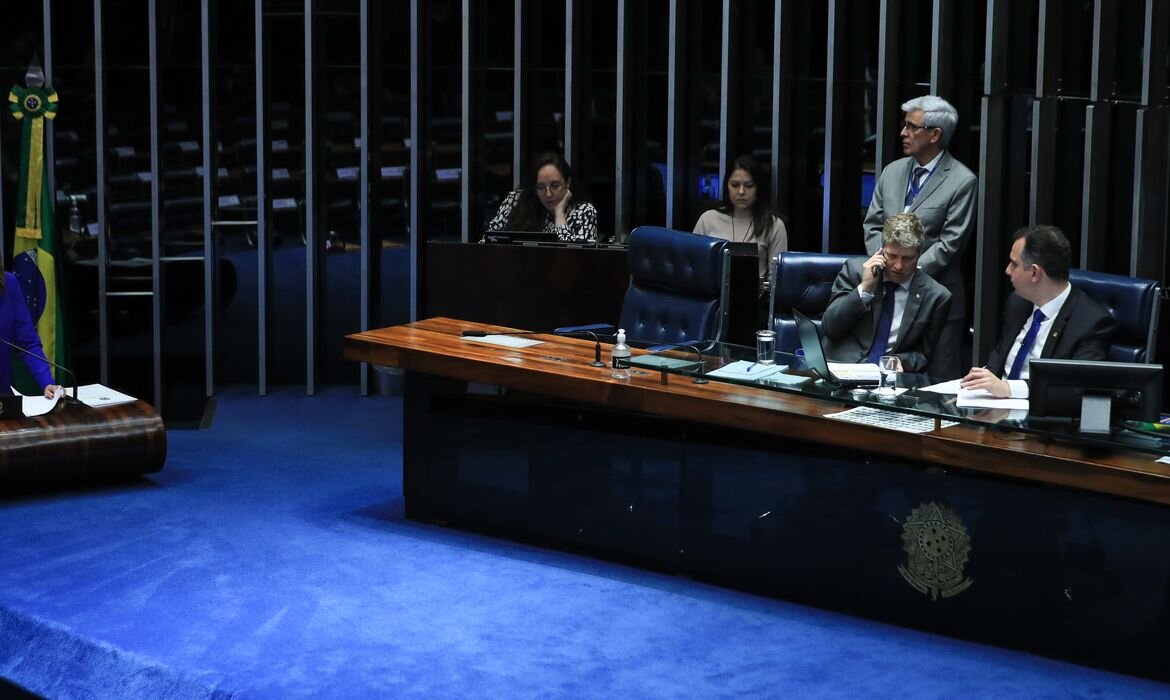 Você está visualizando atualmente Senado aprova MP que restringe ajudas financeiras do ICMS