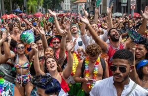 Leia mais sobre o artigo TURISMO: CNC estima que carnaval vai movimentar R$ 9 bilhões no Brasil