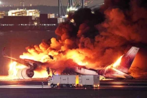 Leia mais sobre o artigo Colisão de aviões no Japão causa cinco mortes e deixa 18 feridos
