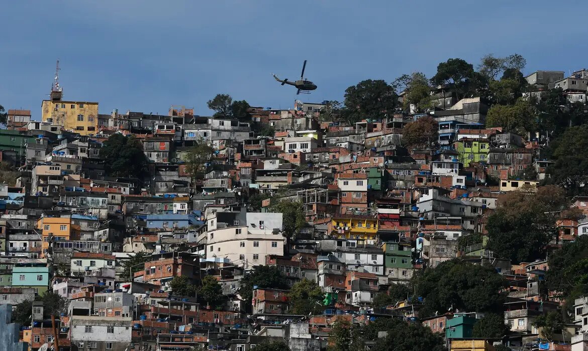 Você está visualizando atualmente IBGE volta a adotar o termo favela em censos e pesquisas