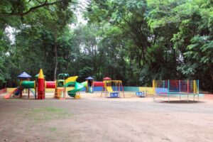 Leia mais sobre o artigo Naviraí adquire novos brinquedos para o Parque do Cumandaí