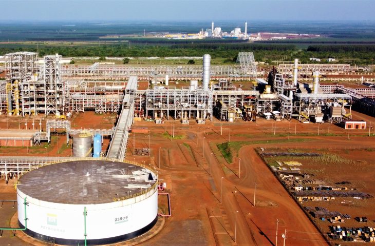 Você está visualizando atualmente Petrobras avança processo de retomada das obras de fertilizantes