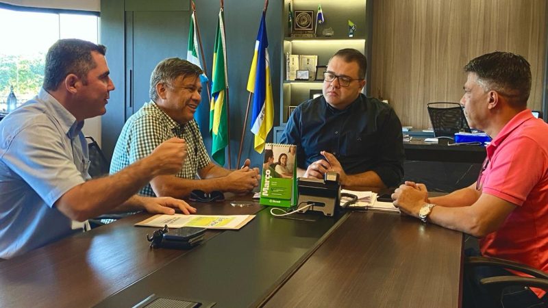 Você está visualizando atualmente Alan Guedes e Sindicato Rural reforçam parceria para a 58ª Expoagro