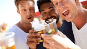 Leia mais sobre o artigo PÓS-CARNAVAL: Dicas para se recuperar dos danos do álcool