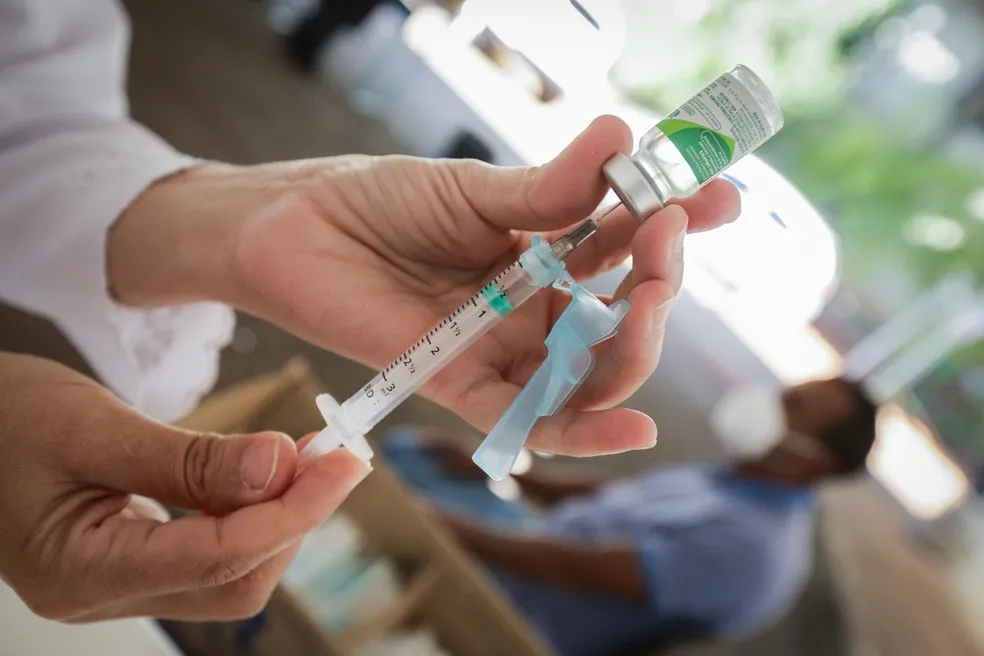 Você está visualizando atualmente Dourados recebe vacina contra gripe para Campanha Nacional