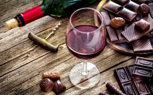 Leia mais sobre o artigo Saiba quais tipos de vinho melhor harmonizam com chocolate?