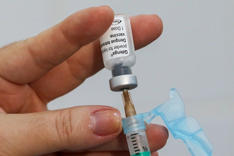Você está visualizando atualmente DENGUE: 86 mil vacinas perdem a validade neste mês