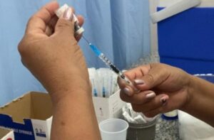 Leia mais sobre o artigo Dourados recorre a equipes extras na vacinação contra a dengue