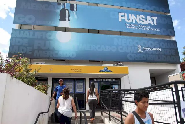 Você está visualizando atualmente Funsat oferta 1,9 mil vagas de emprego em Campo Grande