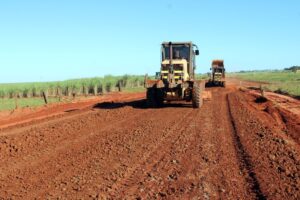 Leia mais sobre o artigo Naviraí trabalha na manutenção das estradas rurais das safras