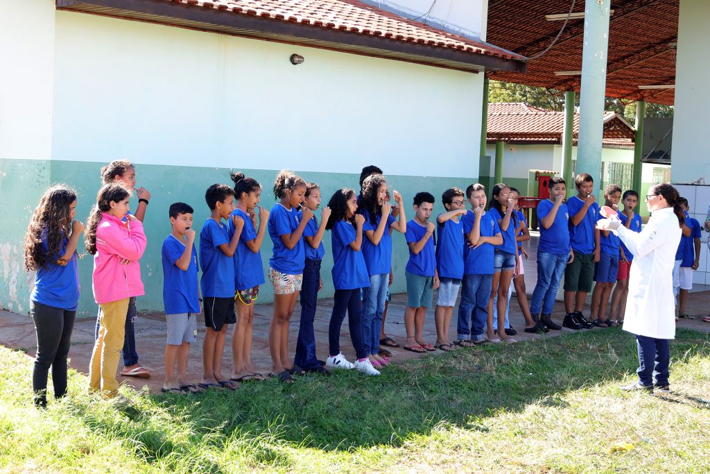 Você está visualizando atualmente Naviraí promoveu ações alusivas ao Dia “D” do Mais Saúde Bucal