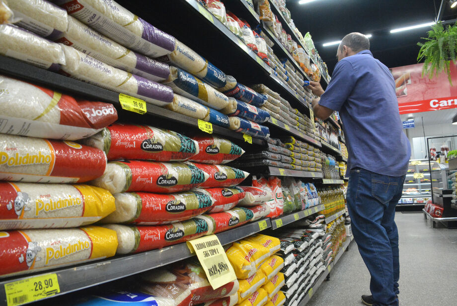Você está visualizando atualmente Normas para compra de arroz importado devem sair nesta terça-feira