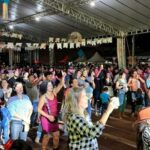 Shows levantam público na terceira noite de Festa Junina de Dourados