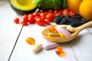 Leia mais sobre o artigo Vitaminas em suplemento podem fazer você viver mais?