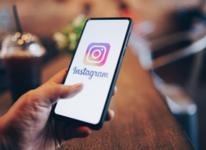 Leia mais sobre o artigo Instagram vem testando recurso ‘Super Like’ para Stories