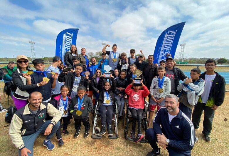 Você está visualizando atualmente Dourados fica em 1° lugar no atletismo feminino, em 2° no masculino