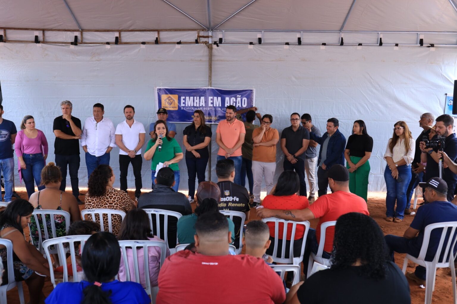 Você está visualizando atualmente Entrega de casas no José Tavares e Talismã marca recomeço das famílias