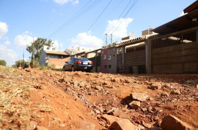 Você está visualizando atualmente MS Ativo avança para asfaltar novo acesso Parque Lageado