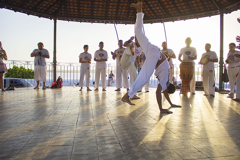 Você está visualizando atualmente Projeto de capoeira gratuito chega a Corumbá neste fim de semana