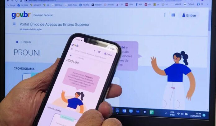 Você está visualizando atualmente PROUNI: selecionados têm até hoje para apresentar documentos