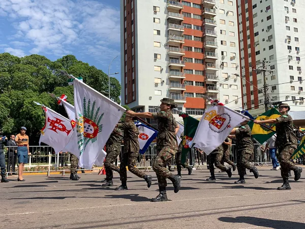 Você está visualizando atualmente 10 mil pessoas devem assistir desfile cívico-militar em Campo Grande