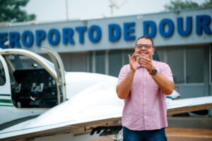 Leia mais sobre o artigo Após vôo teste, Alan Guedes anuncia liberação do Aeroporto de Dourados