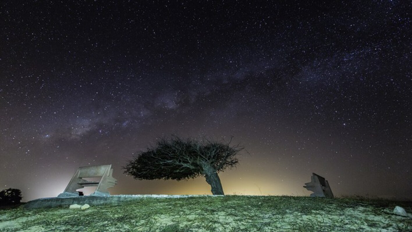 Você está visualizando atualmente Céu de setembro terá eclipse parcial da Lua e passagem de “cometa do século”