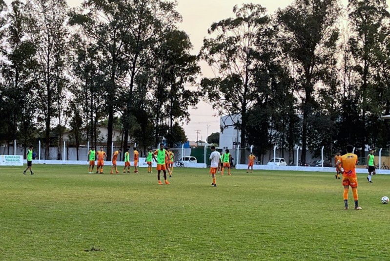 Você está visualizando atualmente Naviraiense encerra 1ª semana de treinamentos para a série B