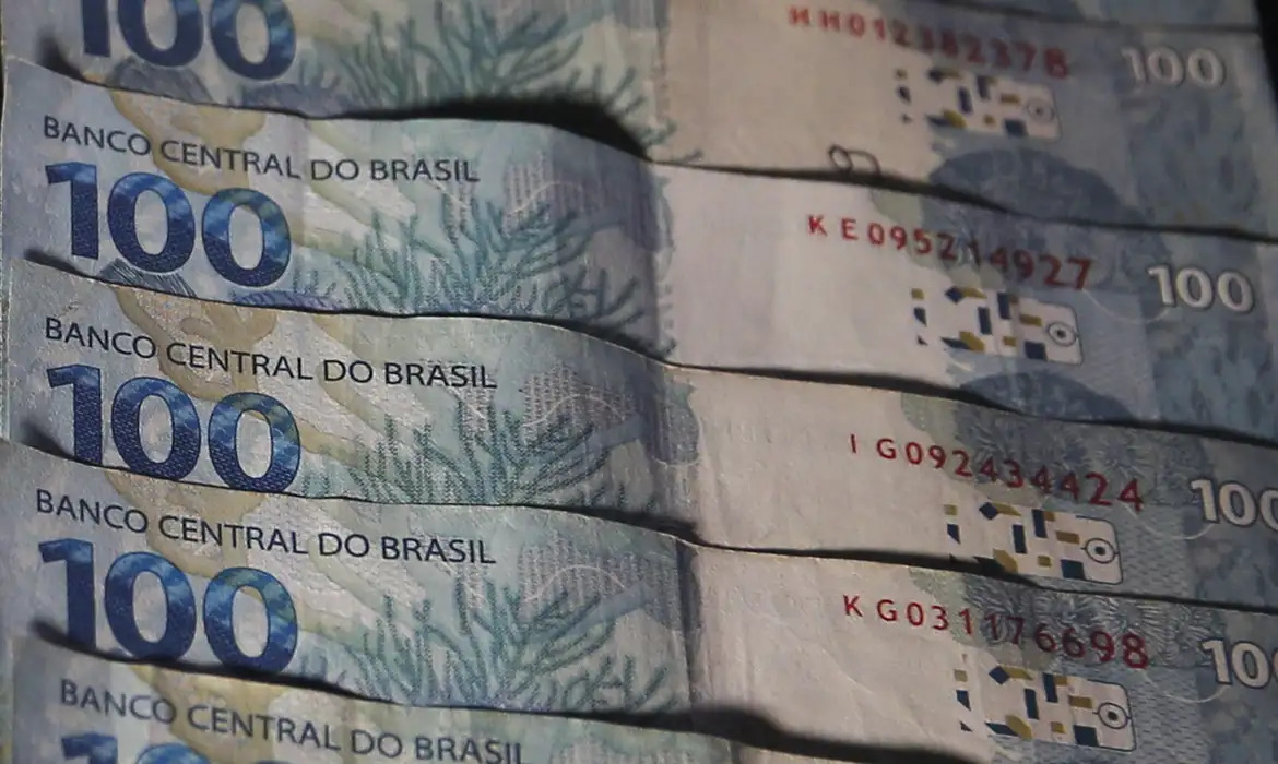 Você está visualizando atualmente Orçamento prevê R$ 11,7 bi para aumento de gastos livres do governo