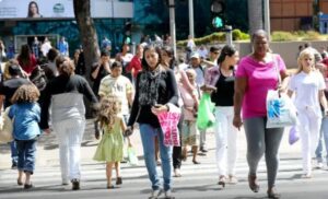 Leia mais sobre o artigo CENSO: Em dez estados do Brasil, mulheres sustentam mais da metade dos domicílios