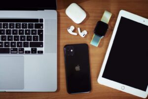 Leia mais sobre o artigo IPHONE E MAC: 8 dicas para usar espelhamento e aumentar produtividade