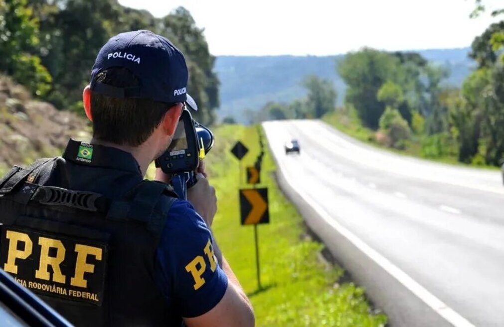 Você está visualizando atualmente Projeto na Câmara quer proibir uso de radar móvel para fiscalizar velocidade em rodovias