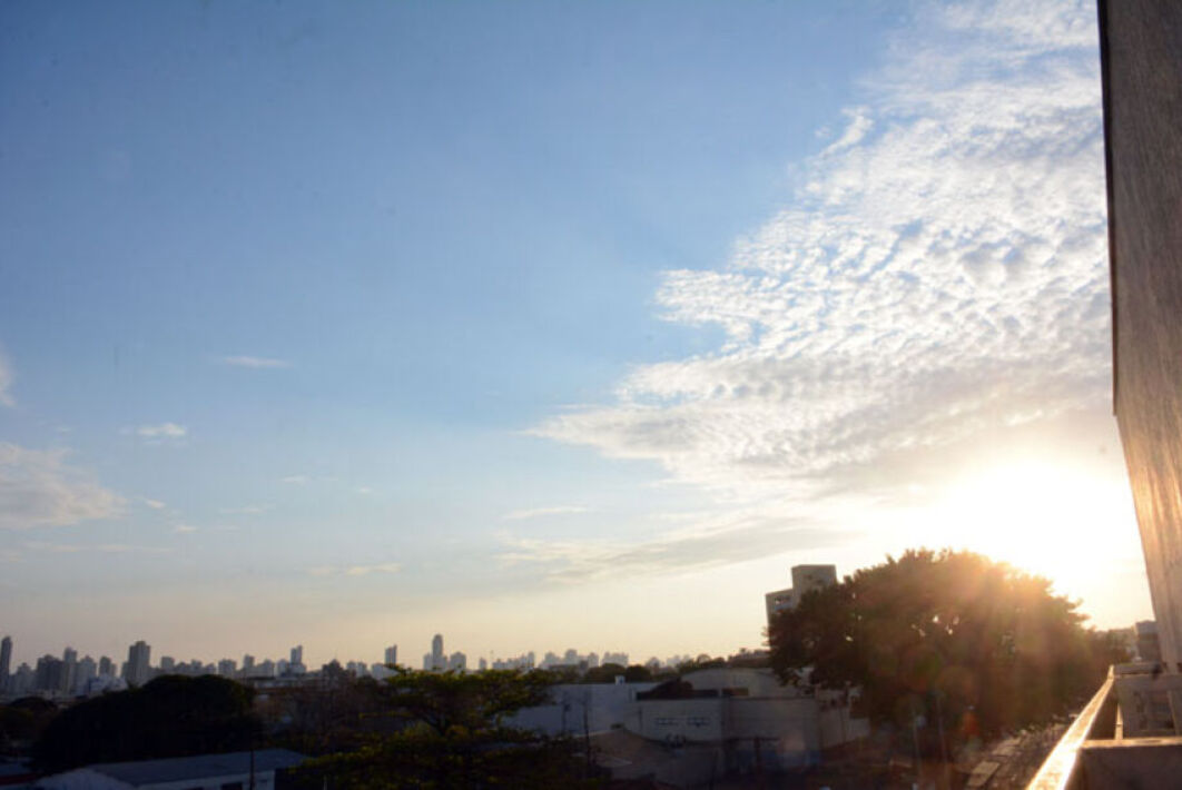 Você está visualizando atualmente Semana começa com temperaturas acima de 40°C em MS e pode chover