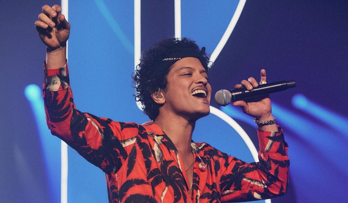 Você está visualizando atualmente Show beneficente de Bruno Mars desta terça arrecadou R$ 1 milhão para o RS