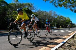 Leia mais sobre o artigo Surdoatletas disputam Campeonato de Ciclismo em Campo Grande