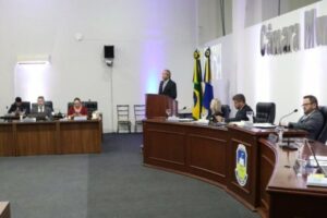 Leia mais sobre o artigo Câmara de Dourados aprova, em primeira votação, orçamento do Município para 2025