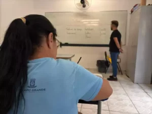 Leia mais sobre o artigo REME/EJA: Escola da Capital abre turmas exclusivas para adultos concluírem o Ensino Médio