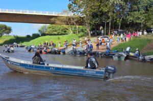 Leia mais sobre o artigo Rotary Club de Naviraí realiza o 12º Rally do Lixo com limpeza no Rio Amambai