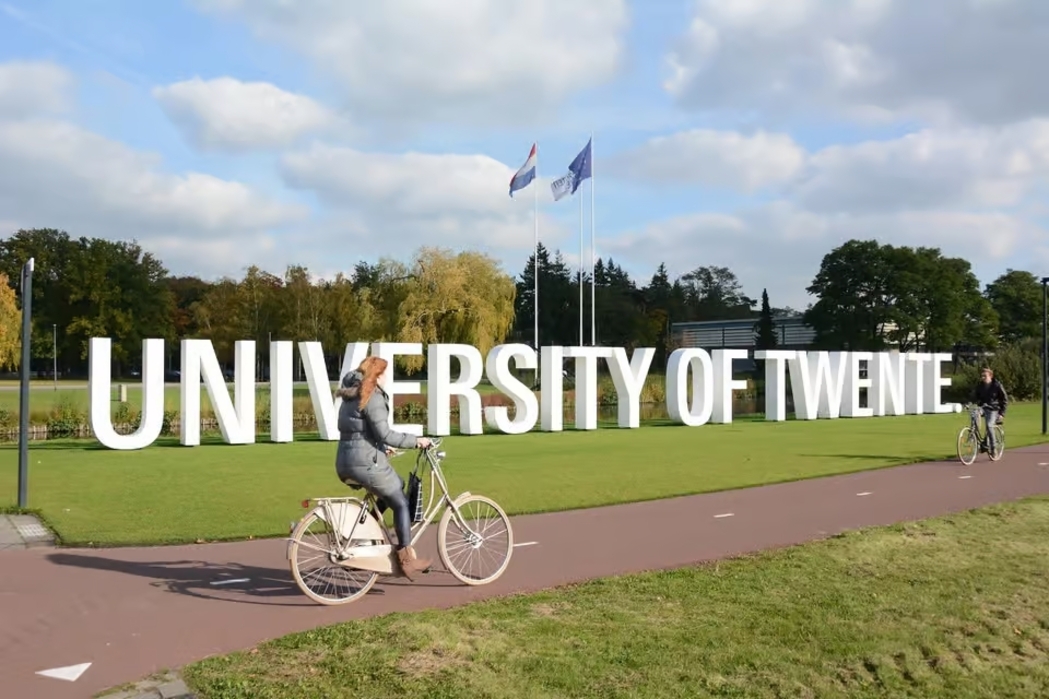 Você está visualizando atualmente Universidade da Holanda oferece 50 bolsas de até R$ 90 mil