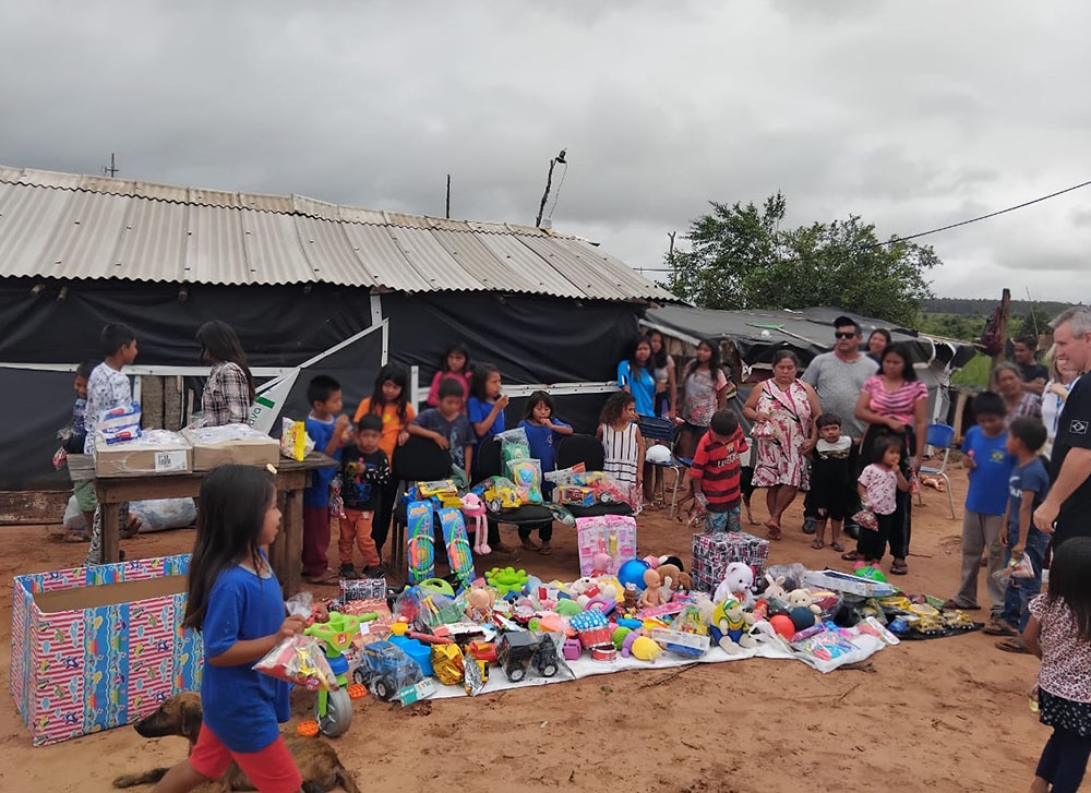 No momento, você está visualizando Ação Social do Patronato Penitenciário de Naviraí transforma Natal de famílias de detentos e indígenas com solidariedade