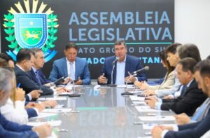 Leia mais sobre o artigo Governo de MS apresenta balanço do ano e perspectivas para 2025 à Assembleia Legislativa