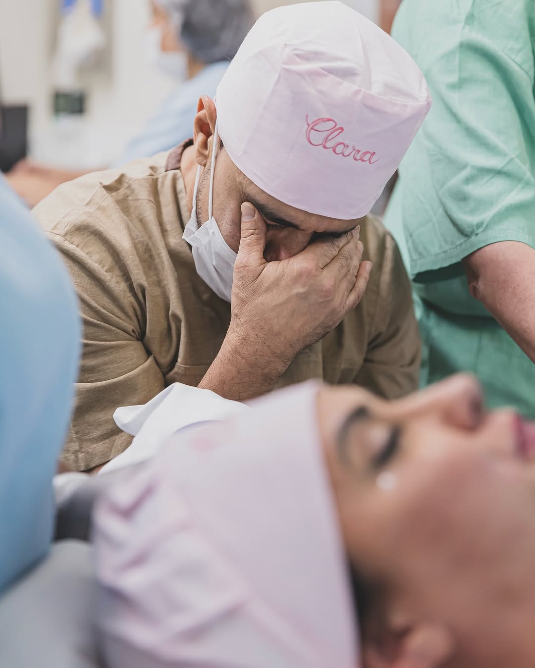 No momento, você está visualizando Nasce 1ª filha de Zezé Di Camargo e Graciele Lacerda, e sertanejo fica emocionado